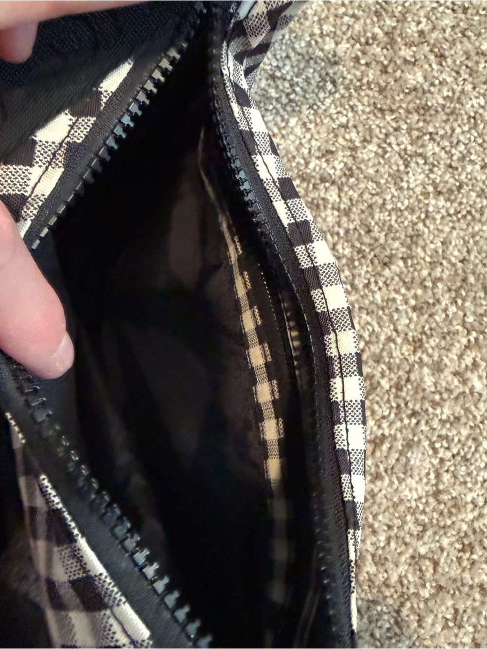 Baggu Gingham Small Crescent Bag - Picture 4 of 6